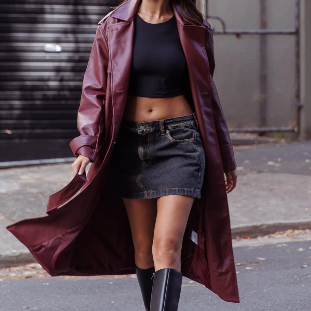 Selfie Leslie Zen Faux Leather Trench Coat in Burgundy